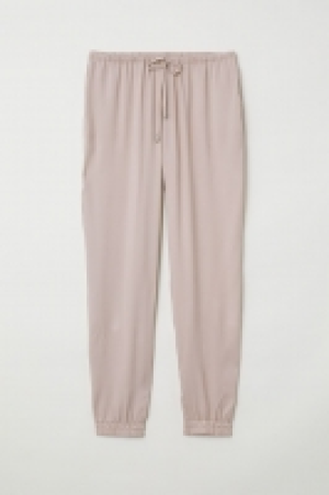  Pull-on trousers 10.00 €