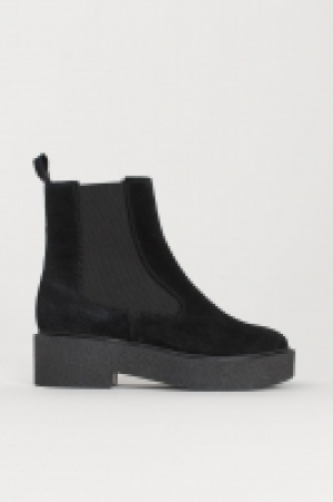  Suede boots 41.99 €