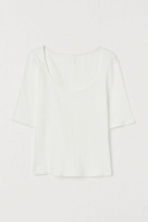 Ribbed top 3.00 €