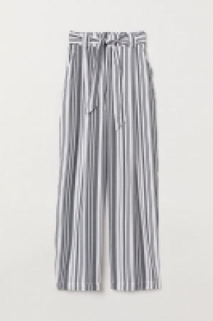  Wide trousers 13.00 €