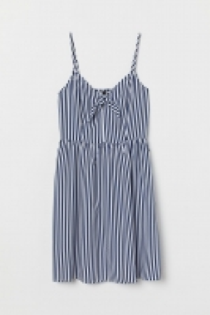  Tie-front dress 10.00 €
