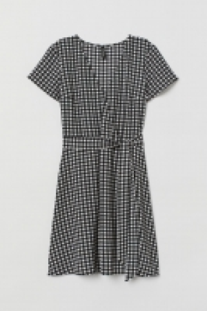 HM   Crêpe wrap dress