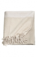HM   Wool-blend blanket