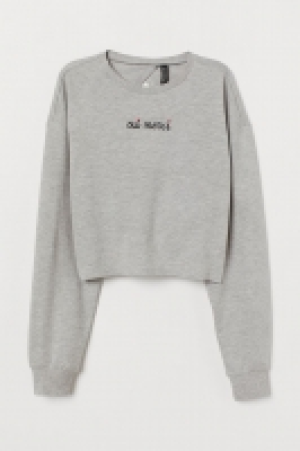  Cropped sweatshirt 10.00 €