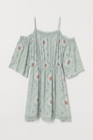  Cold shoulder dress 18.00 €