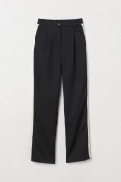 HM   Trousers with side stripes