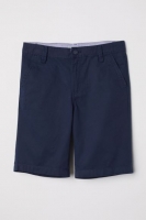 HM   Generous Fit Chino shorts