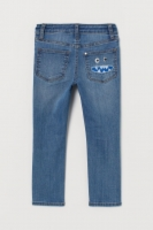  Skinny Fit Jeans 18.00 €