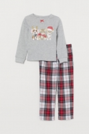 Pyjamas 13.00 €