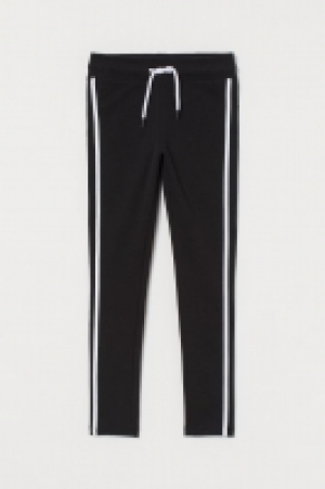 HM   Joggers with side stripes