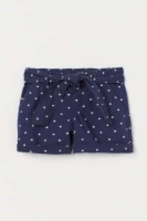  Shorts with a belt 6.00 €