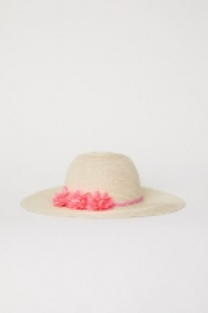 Glittery straw hat 8.00 €