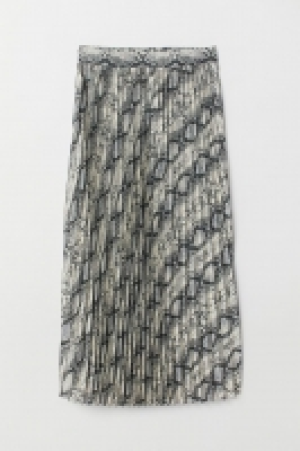  Pleated skirt 29.99 €