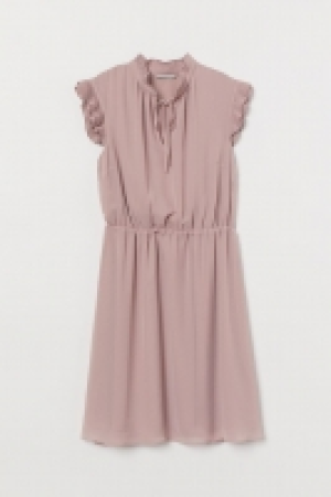  Cap-sleeved dress 19.99 €