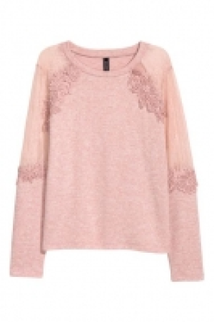  Fine-knit jumper with lace 9.00 €