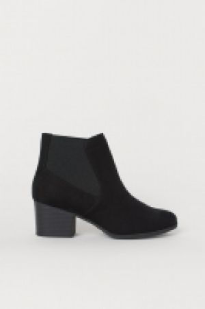  Ankle boots 21.00 €
