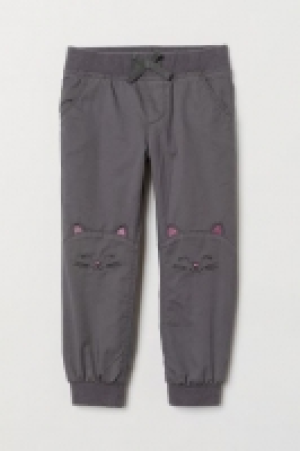  Lined joggers 7.00 €