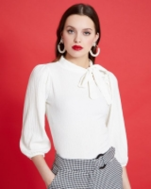 Savida Tie Neck Top 7.00 €