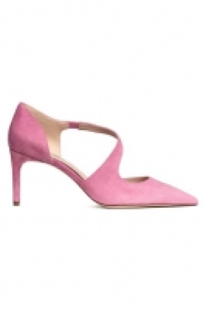  Suede court shoes 24.99 €