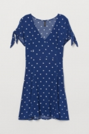  Viscose dress 13.00 €