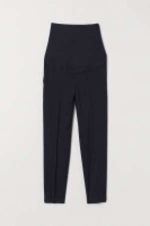  MAMA Cigarette trousers 17.99 €