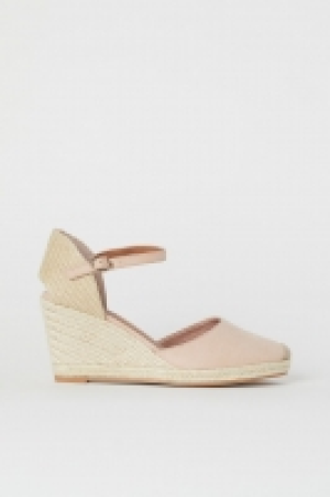  Sandals 12.99 €