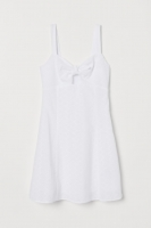  Dress with broderie anglaise 13.00 €