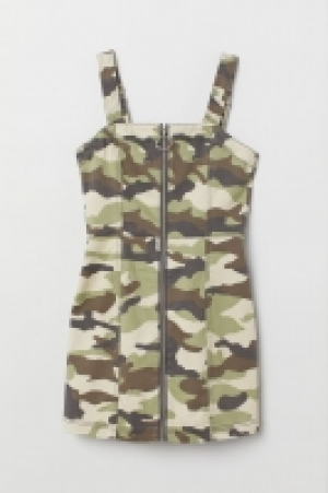  Dungaree dress 15.00 €