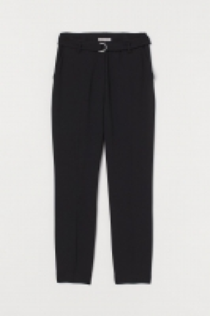  Ankle-length trousers 19.99 €