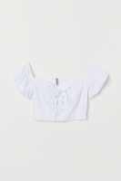 HM   Off-the-shoulder laced blouse