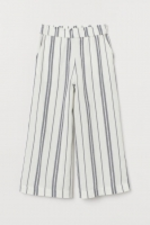  Wide pull-on trousers 8.99 €