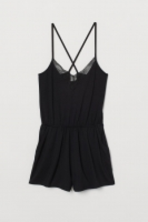 HM   Playsuit with lace