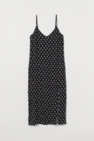  Calf-length dress 10.00 €