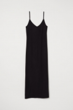  Ribbed dress 10.00 €