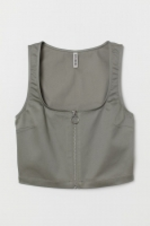 Zipped top 6.00 €