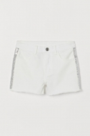  Shorts with side stripes 10.00 €