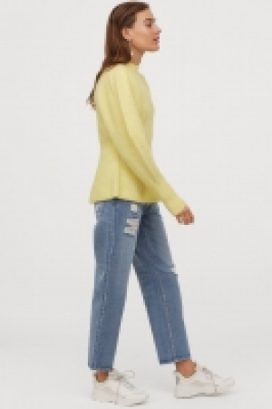 HM   Wool-blend peplum jumper