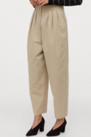 HM   Wide lyocell-blend trousers