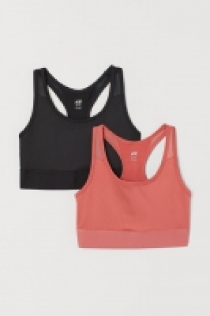  2 sports bras Medium support