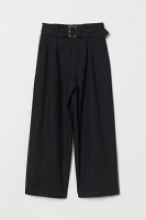  Linen-blend culottes 18.00 €