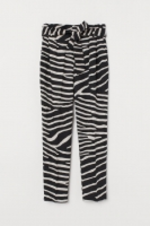  Linen-blend paper bag trousers 13.00 €