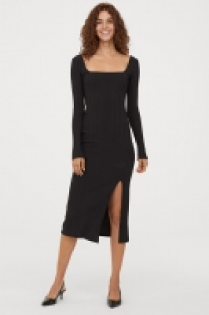  Ribbed bodycon dress 18.00 €