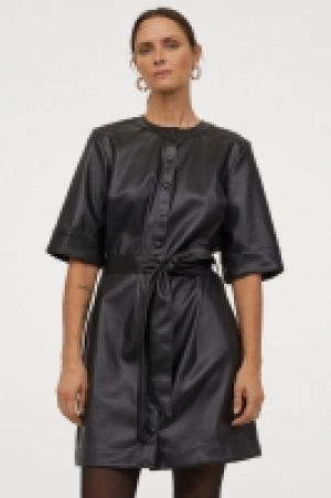 HM   Imitation leather dress