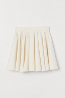 HM   Bell-shaped skirt