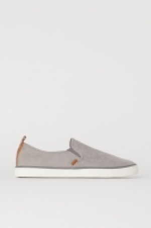  Slip-on trainers 13.00 €