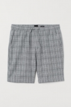  Linen-blend shorts Relaxed Fit 15.00 €