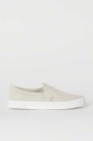  Slip-on trainers 7.00 €