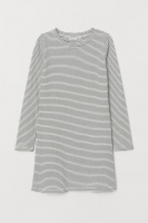  Ribbed dress 7.00 €