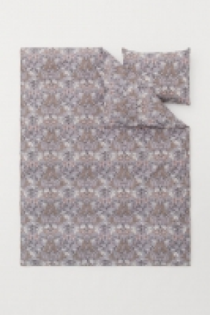  Patterned duvet cover set 20.00 €
