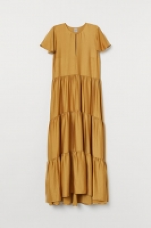  Long satin dress 50.00 €